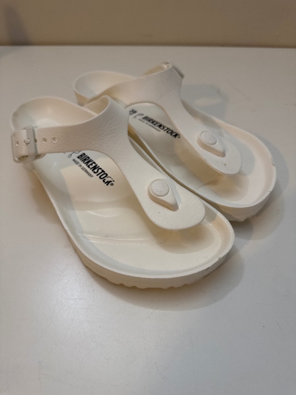 Birkenstock Women's Gizeh EVA Sandals White EU 38